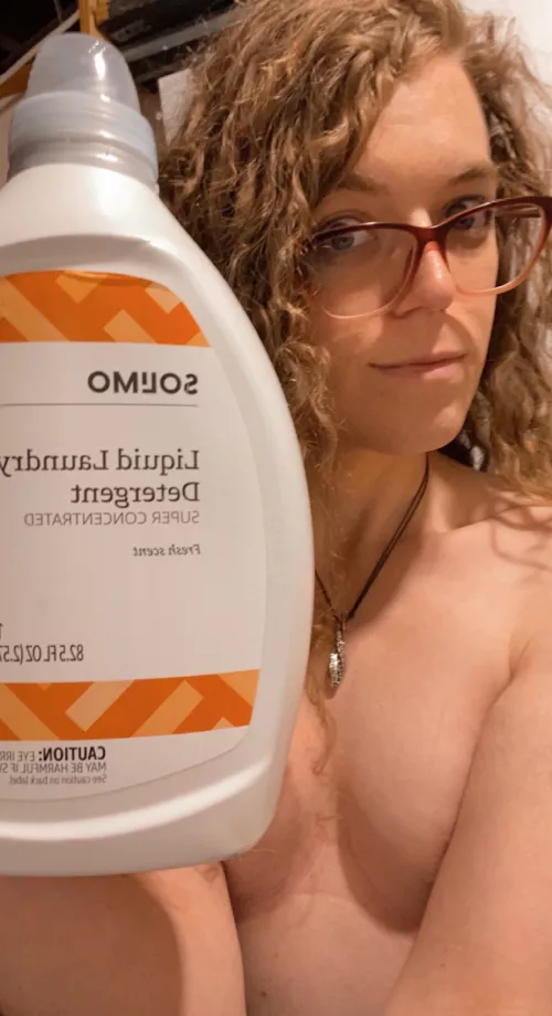 Just another casual day of laundry [F] by WitchyWaspGirl