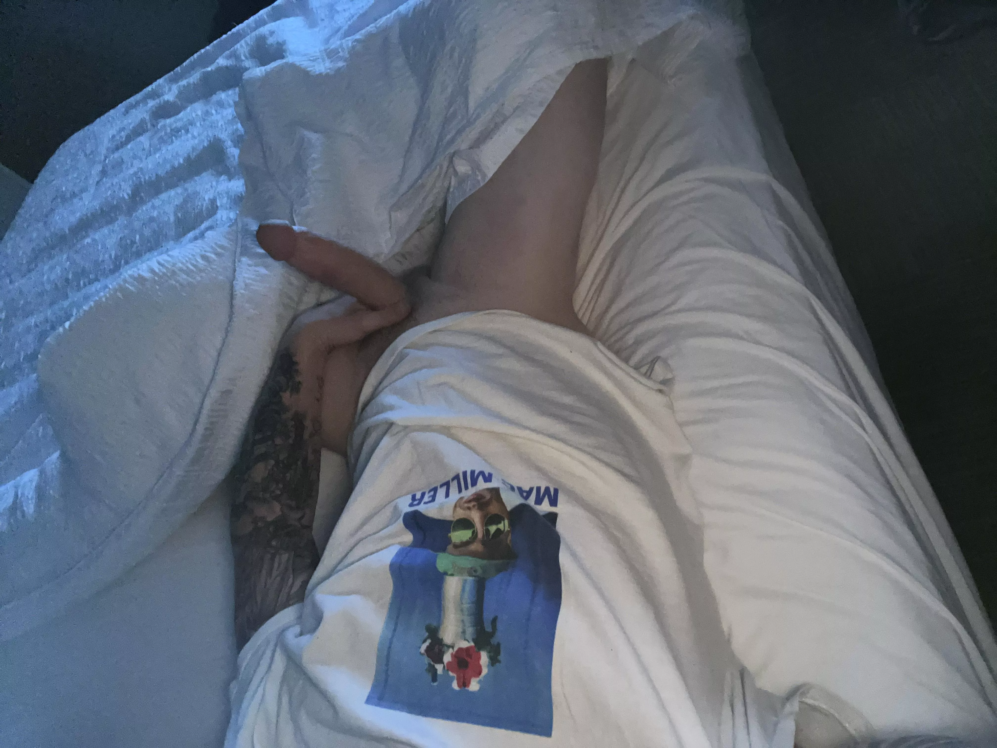 Just another night on my own posted by epheezy1144