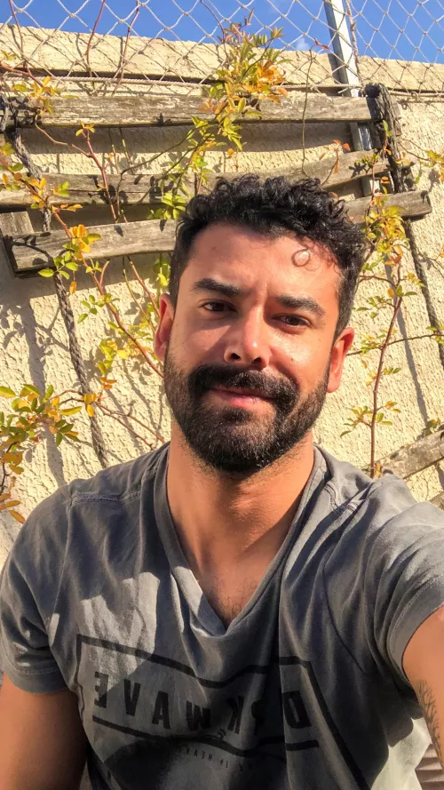 Just because it’s Friday and I’m happy by Aulou