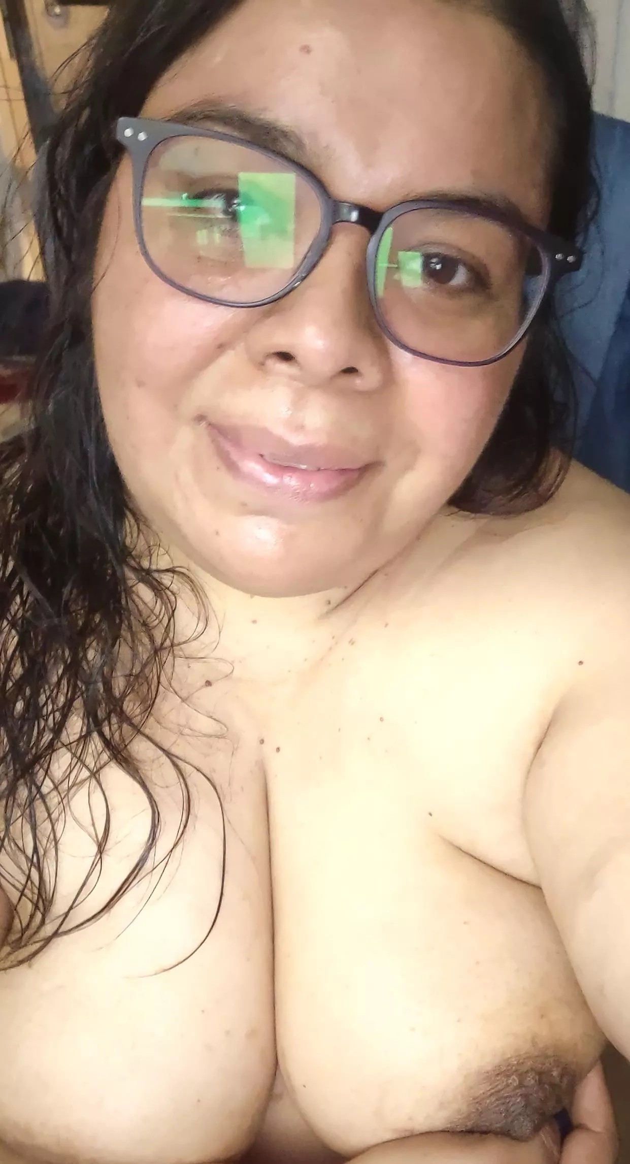 Just came out of the shower. Help me put on lotion?🤗😏😚 posted by muxmoss