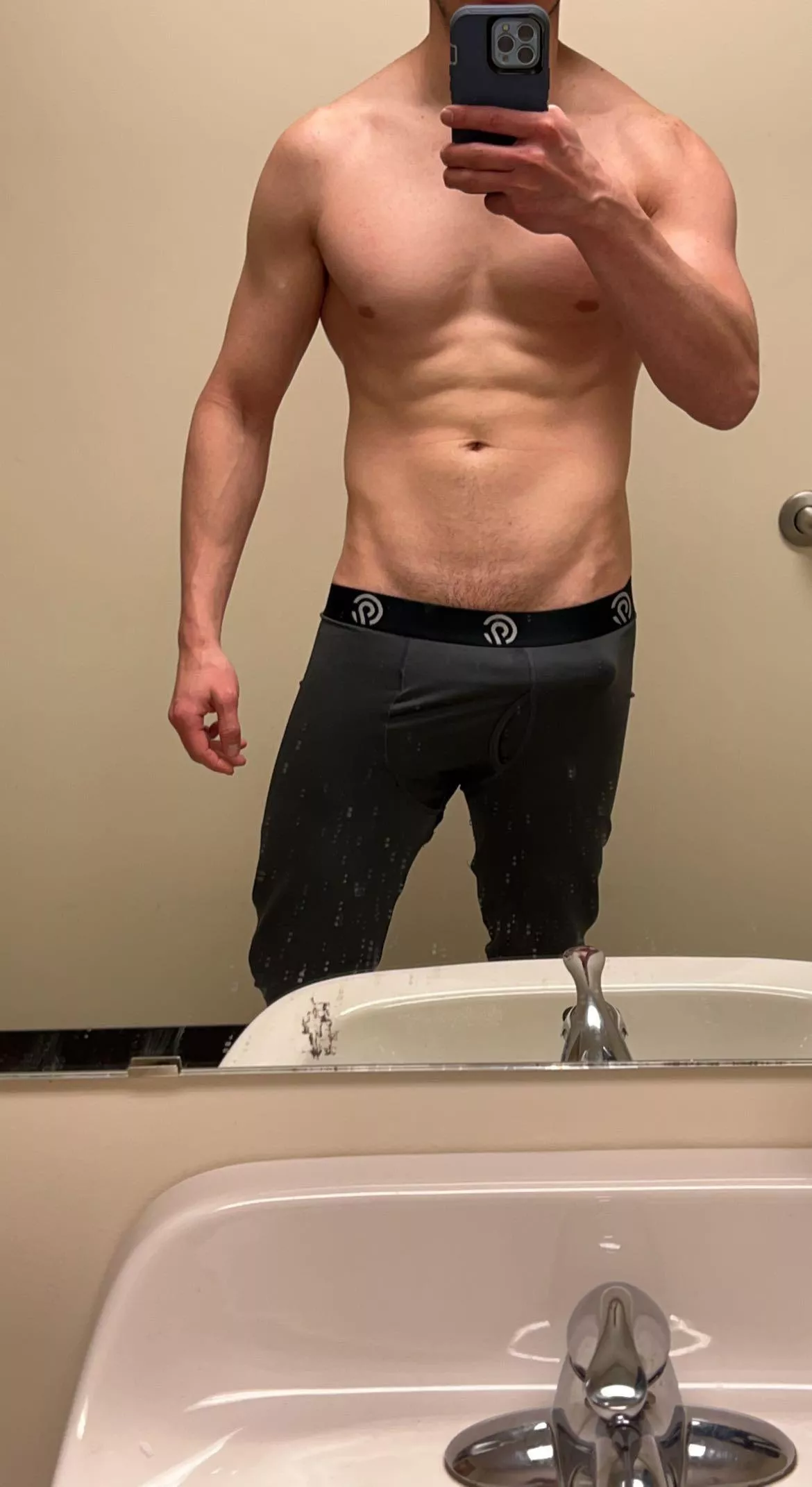 Just changing at work. Can you lend a hand? Maybe a mouth? posted by OxyMoronic88