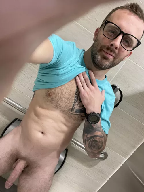 Just enjoying myself in between flights. Who wants to join me?😏 by wall_tone08