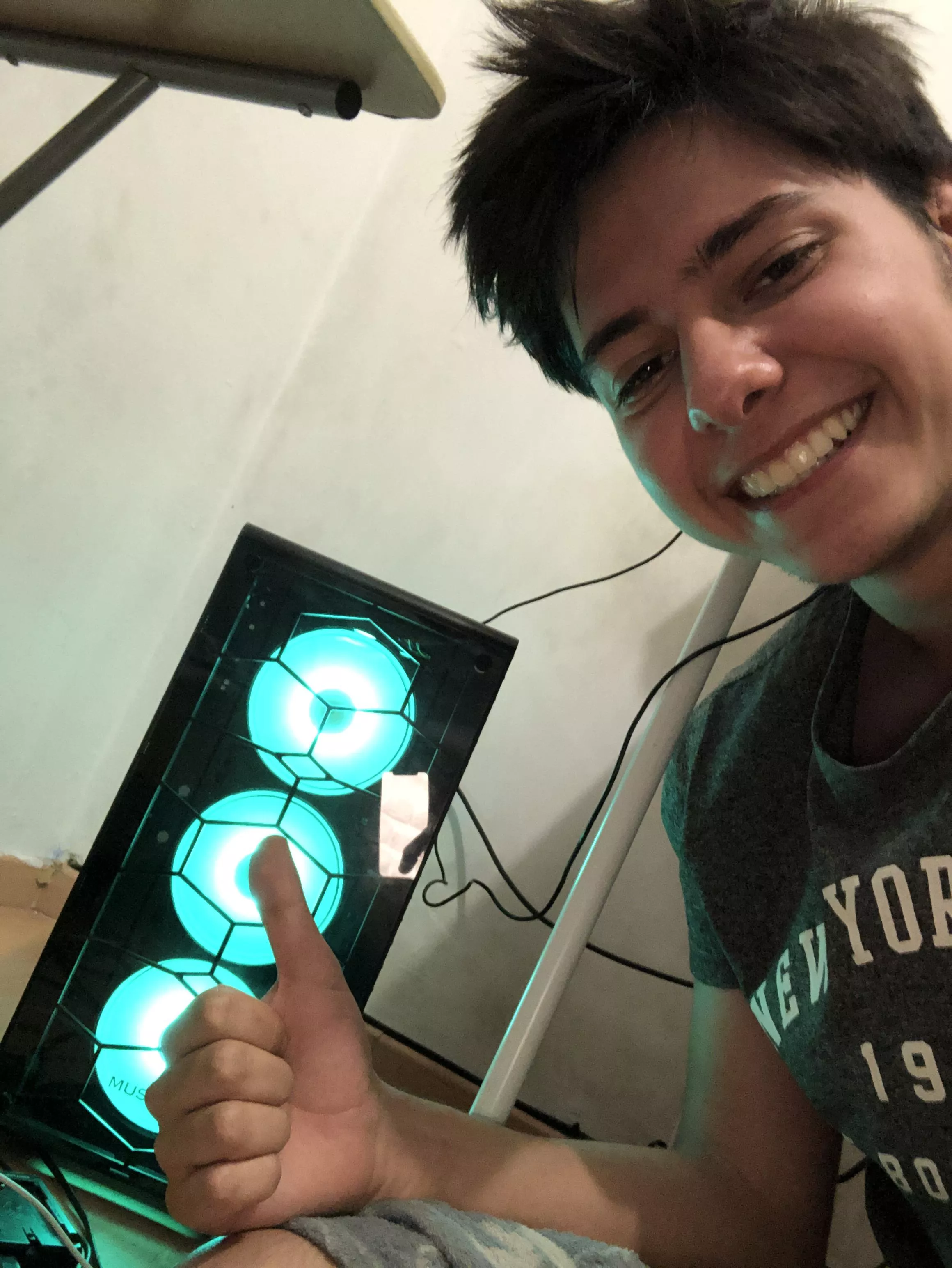 Just finished building my first ever gaming pc, I’m so happy! posted by Anxious_Boss9777