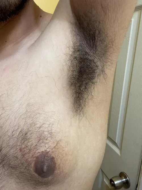 Just finished up a work out. Come sniff my pits by Forsaken_Taro1323