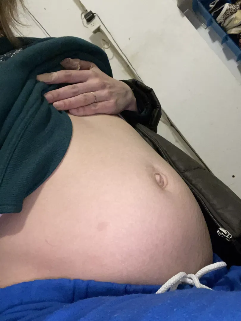 Just found out I’m 6 weeks pregnant! by chariot-cutie