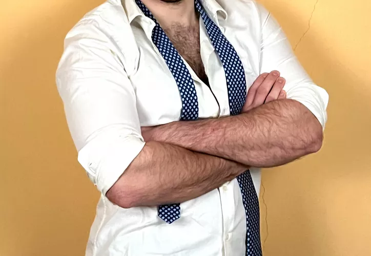 Just found this sub, hope you enjoy my hairy forearms by simpleITAdude