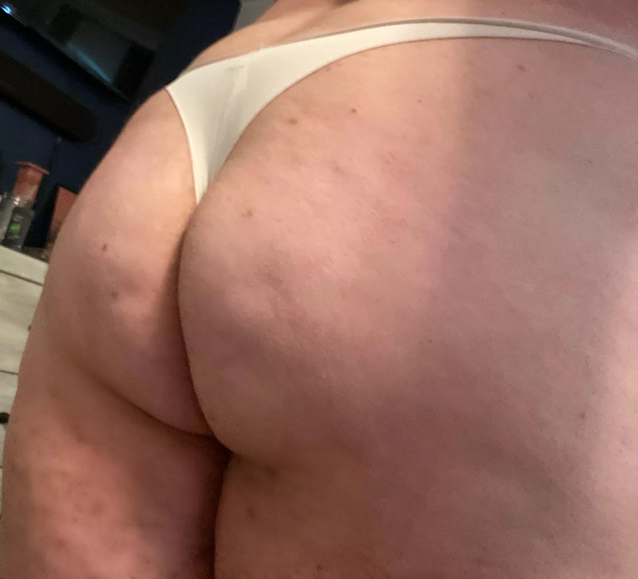 Just fulfilling your pawg fantasies today is all:) posted by lila_btggf