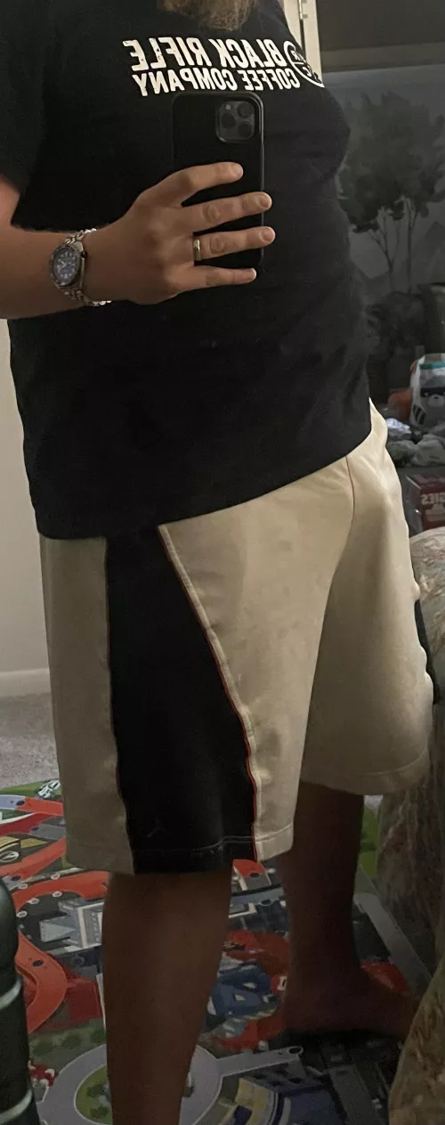 Just got back for school bus drop off… idk why the moms are so friendly today… by Rich-Phase-802