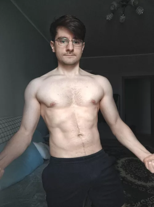 Just got home from the gym [Flex Friday] by zhtrolle