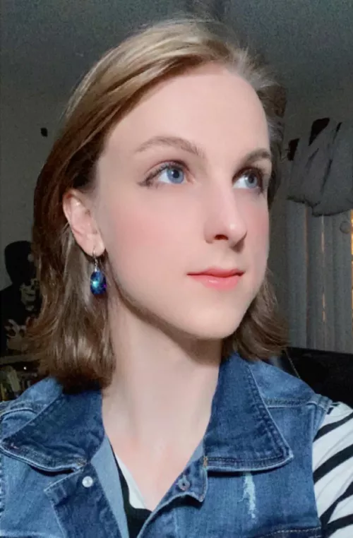 Just got my hair cut, do you like it? 🥰 by Fembotsupreme