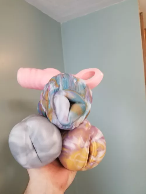 just got my new toys in can't wait to try them out! Just wish I had someone to test the sheath with for the full effect! xD by ArcZan3