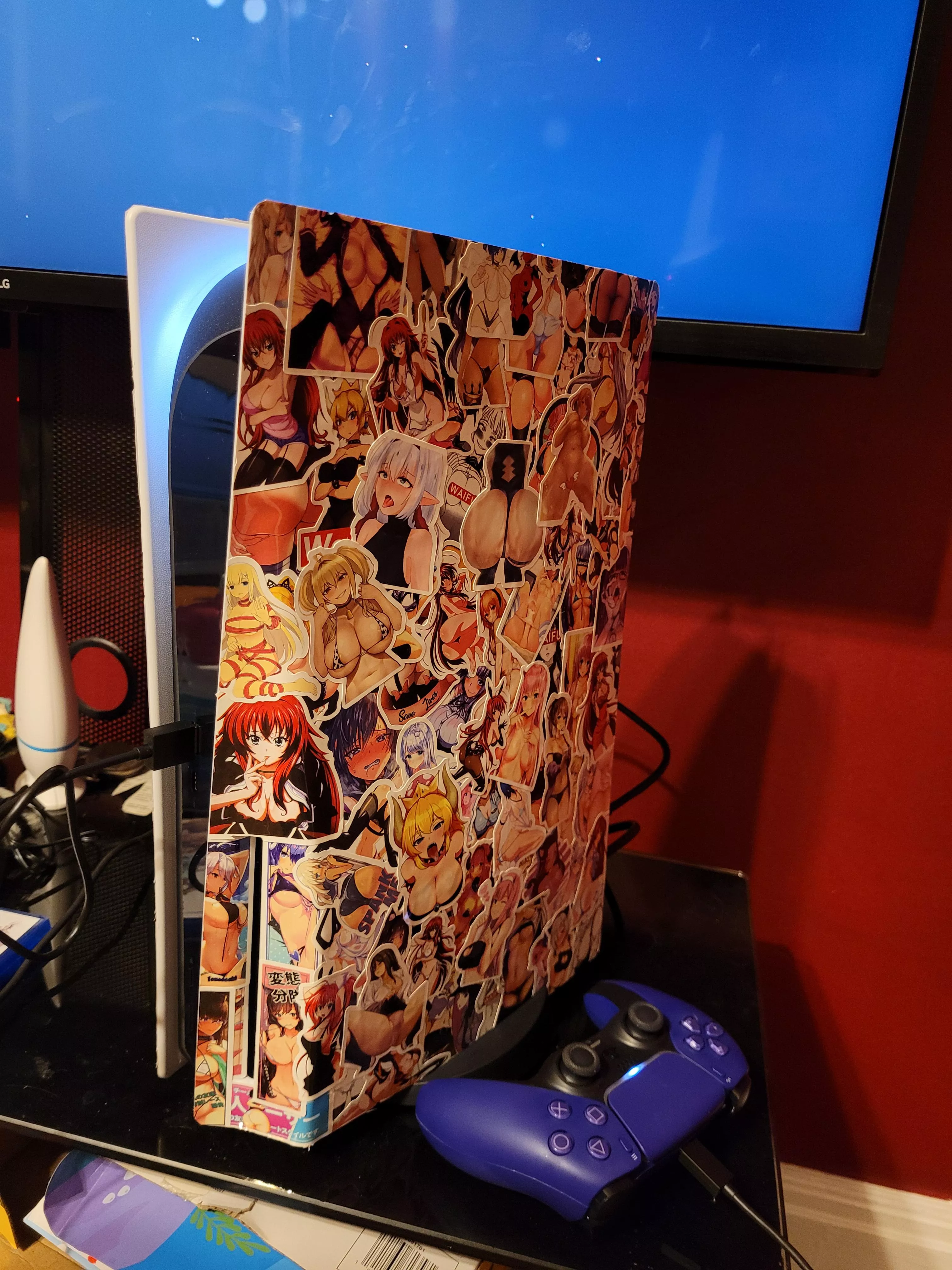 Just got my own PS5 today and made it unique. posted by zany_monster