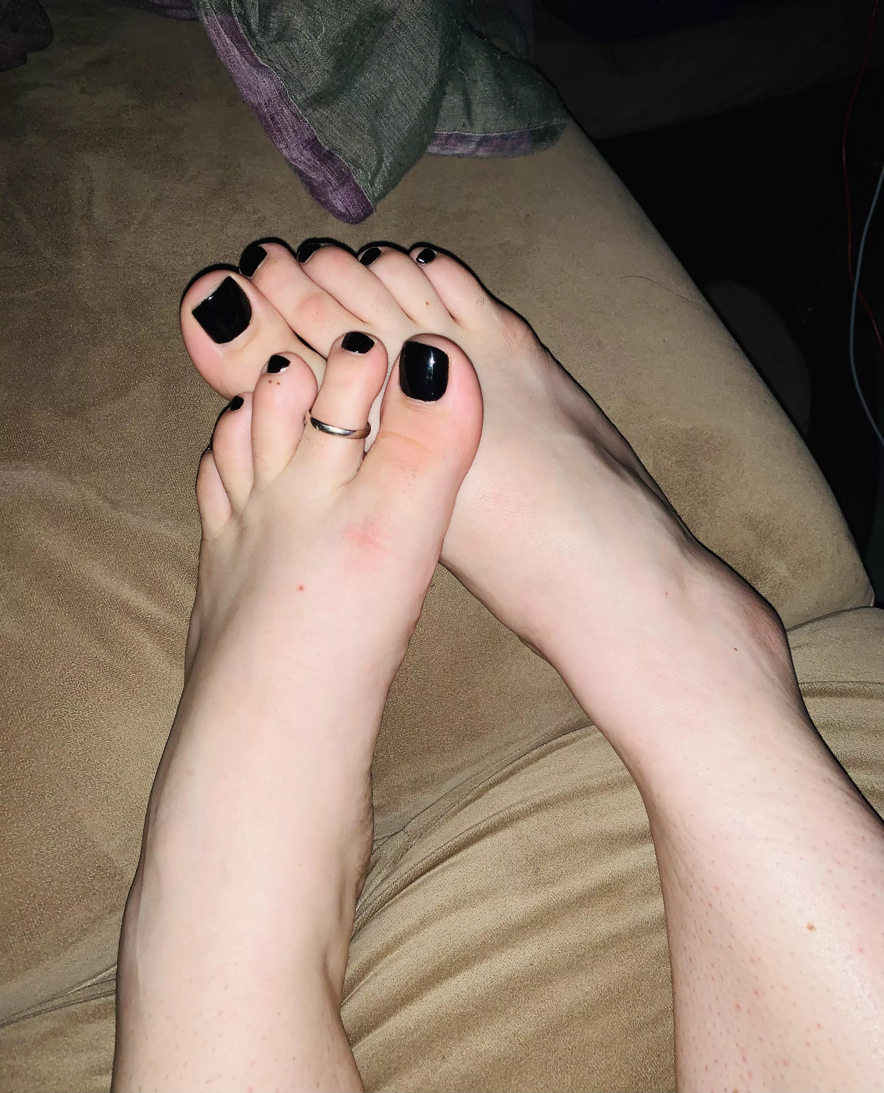 Just got my toes done posted by Long-time-running93