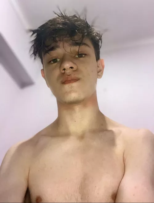 Just got out of the shower after having a terrible day. How’s your day been? by PersonalityFit8672