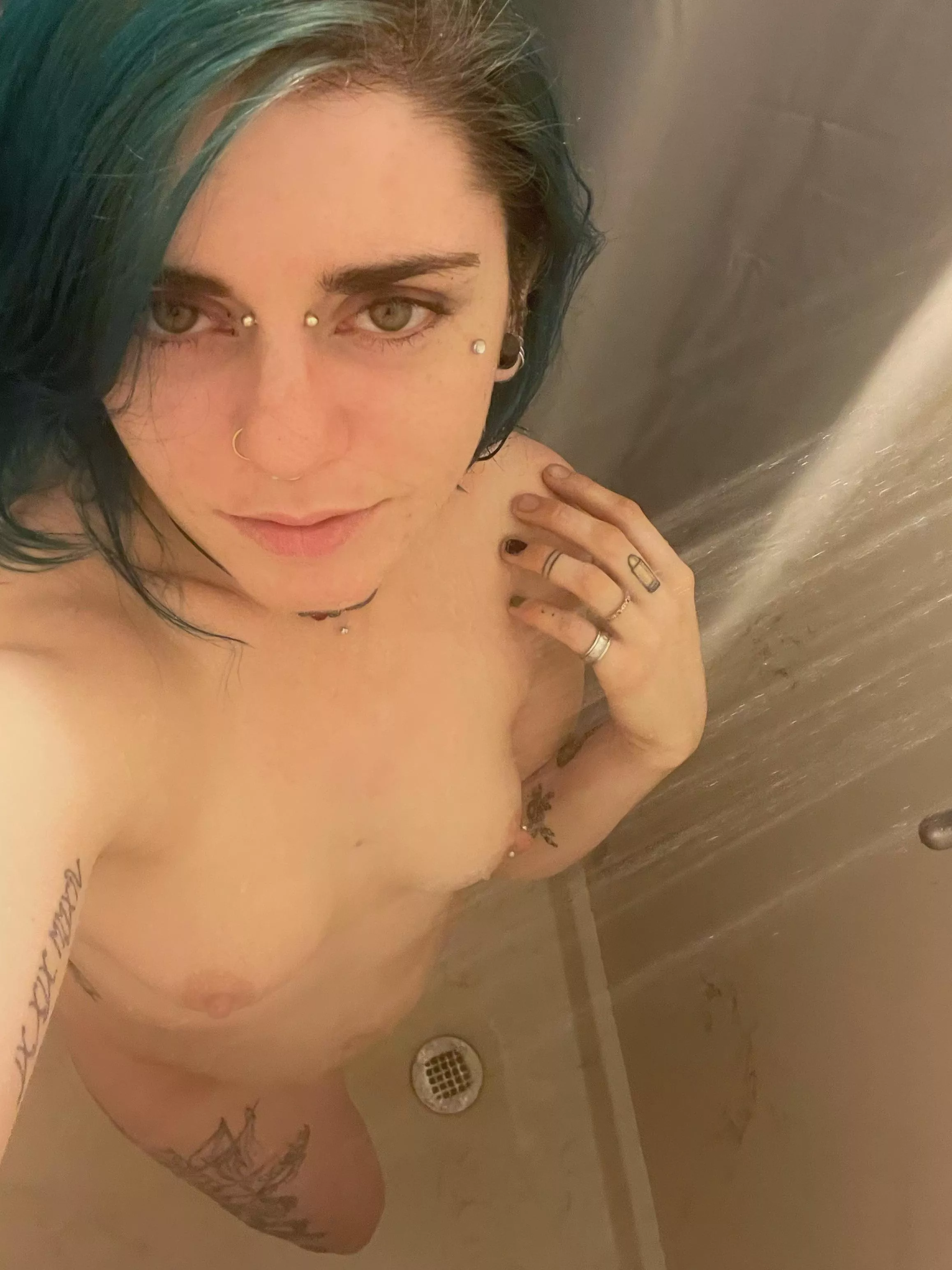 Just hopped in - wanna join? [f] posted by Mandi-Mayhem