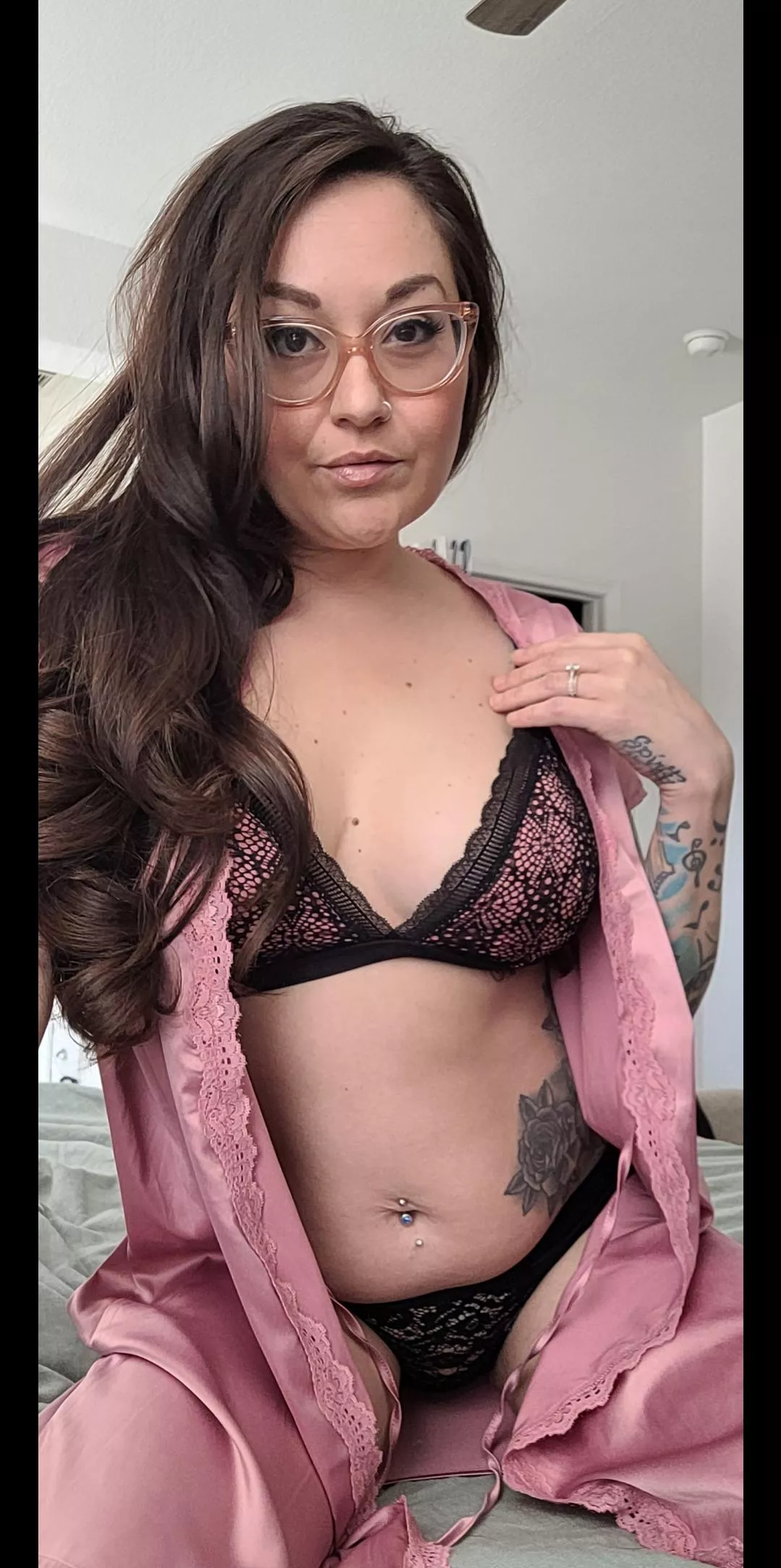 just keep flaunting it posted by MissJuliaXX