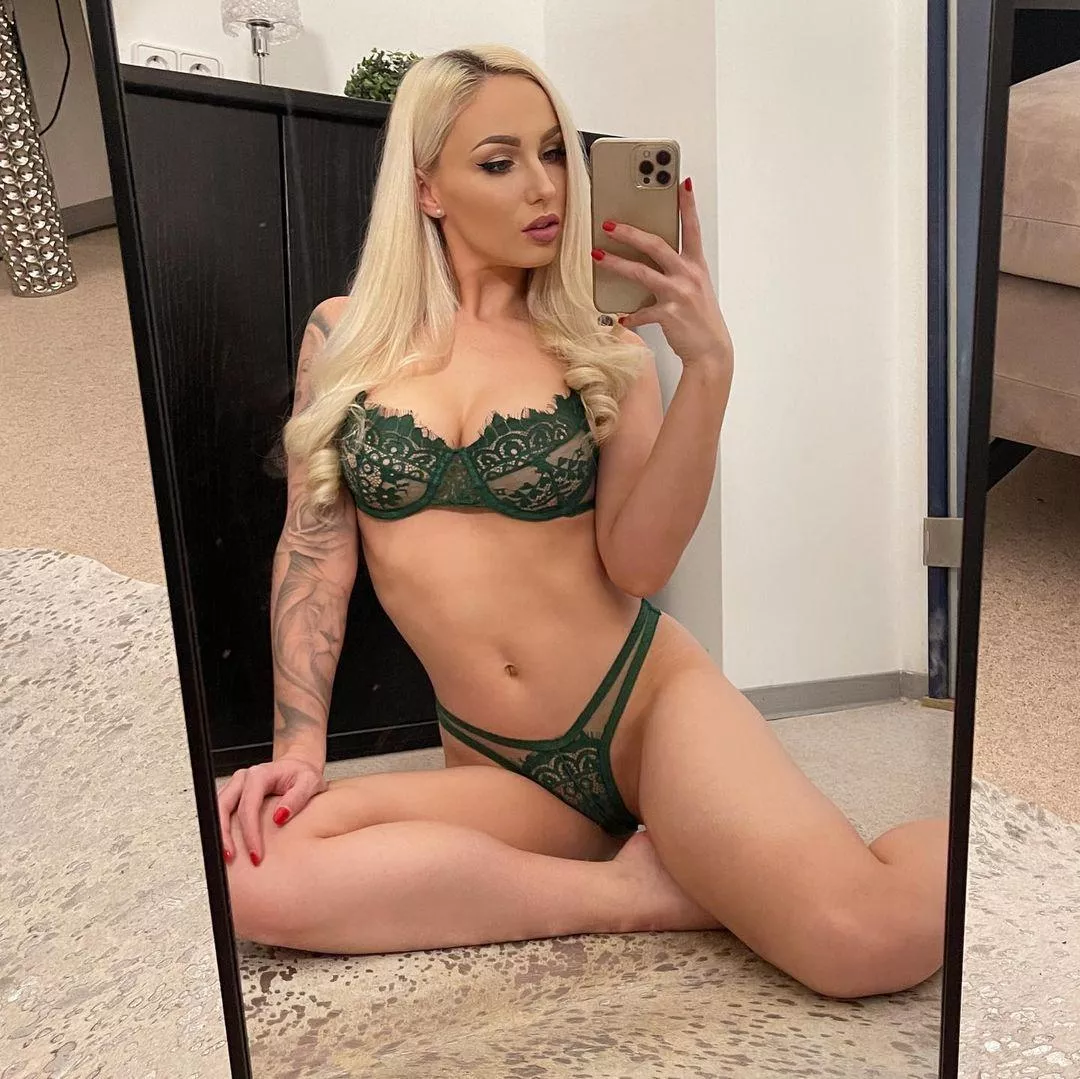 Just Lucy (@justlucyofficial) [Instagram] posted by Maxwell-95