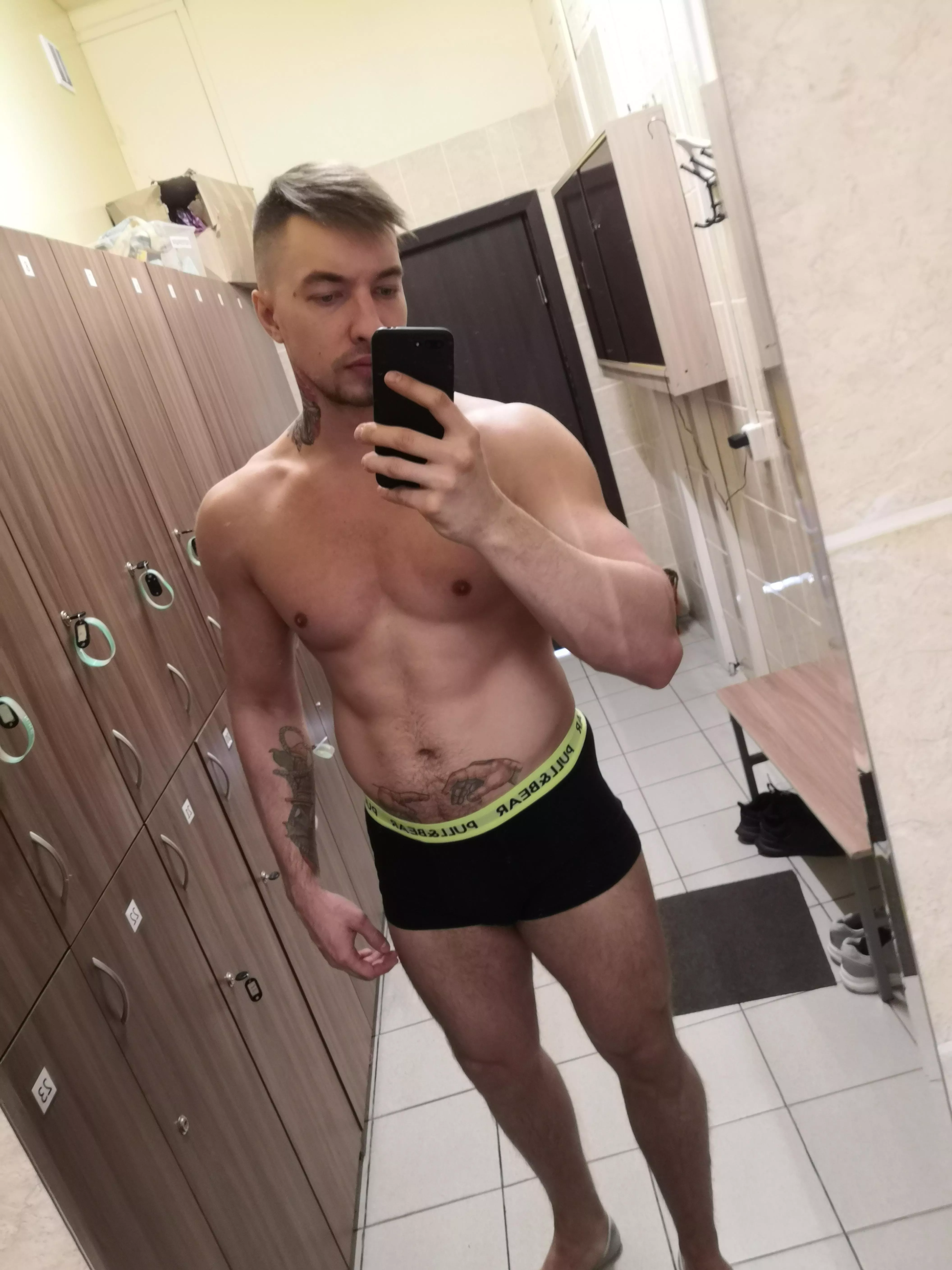 Just me 😏☺️ posted by TasteJunior2613