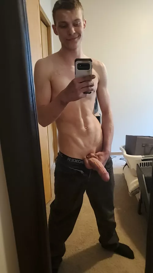 Just me wishing for a slut to be waiting for me after my shower by slimslippery