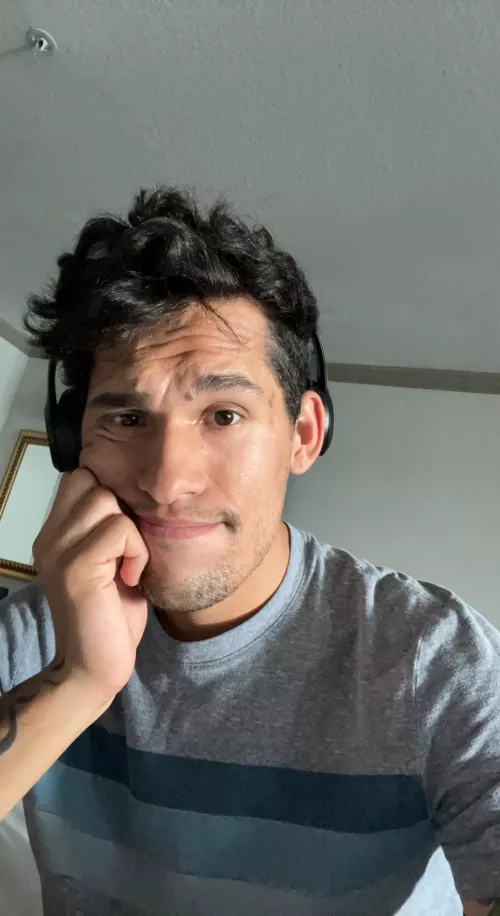 Just moved to Oregon and wanting to set up my pc but need wifi 😩 by PolloChiquito23