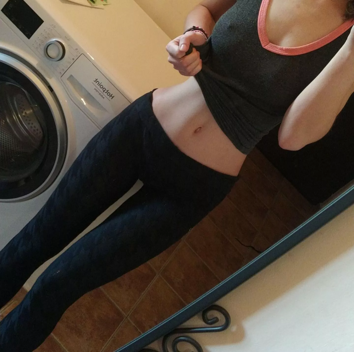 just my flat tummy posted by Hornyandlonelygirlll