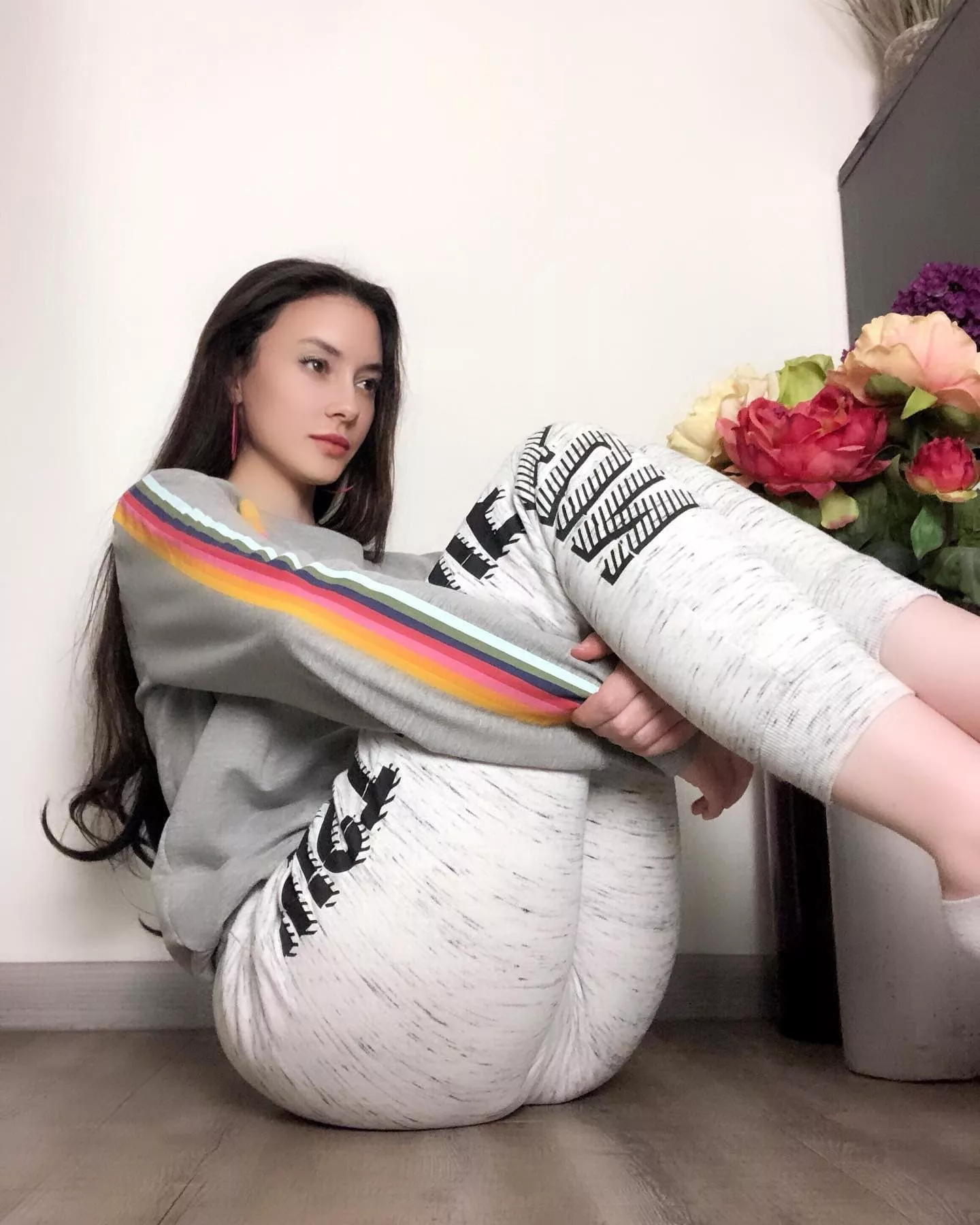 just one vte for unlimited free se_xt🍆 with me 😇 posted by juliejulie8899