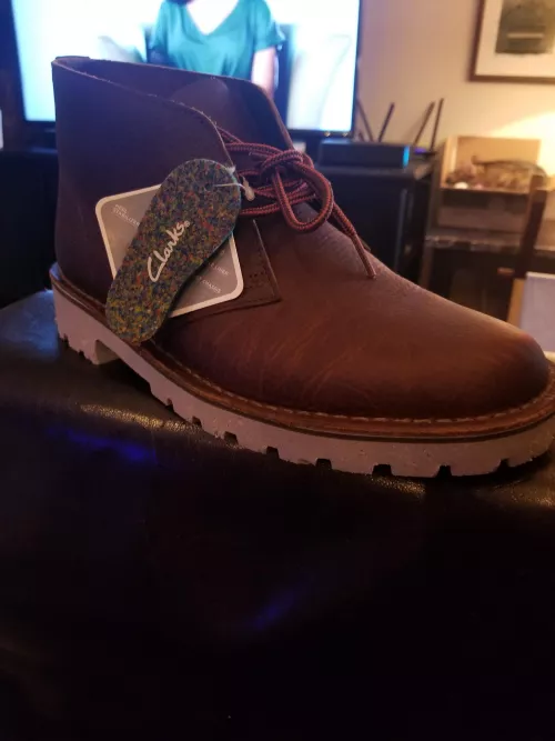 just picked up a pair of Clarks chukkas for $25! by B1immermech