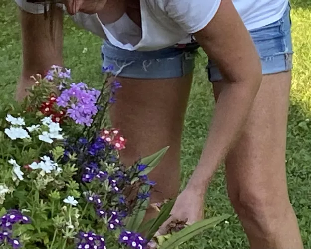 Just playing with my flowers, 49 by redneckdadd