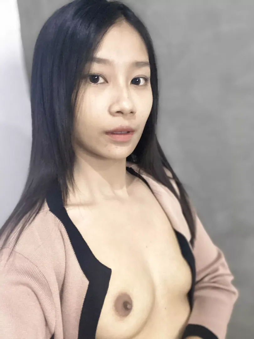 Just regular selfie 😋 posted by Littlepan123