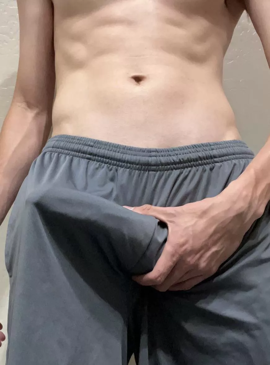 just some basketball shorts nothing to see here… posted by xavier_5560