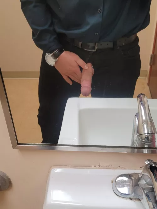 Just started my first day of work, how's it looking? by nnnnn124412