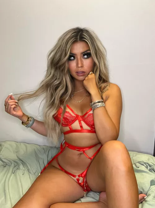 Just thinking…would you let me wrap my legs around your head? by reodo