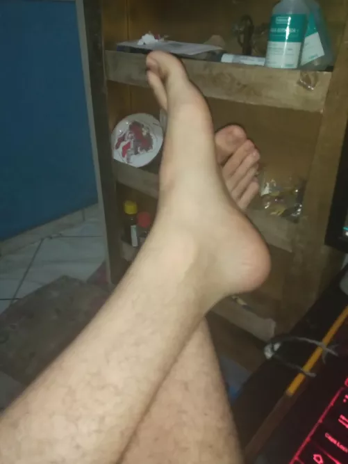 just tired... by pezaosp