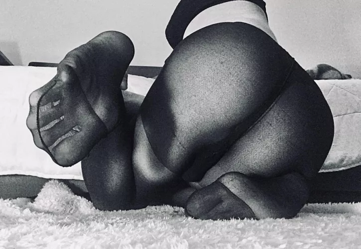 Just took my shoes off 💋 too bad I dont have anyone who could give me a massage by Maleficent_Elk_6514