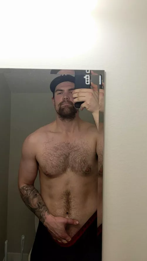 Just trying to make your monday a little better by eMPtY122