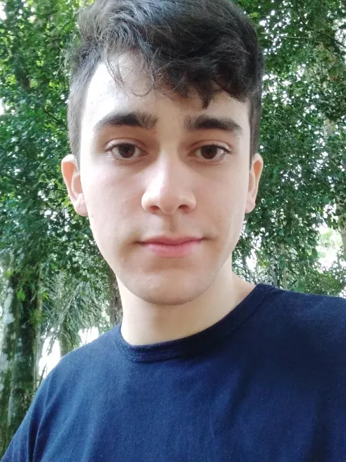 just turned 19 hehe by y_oshi_