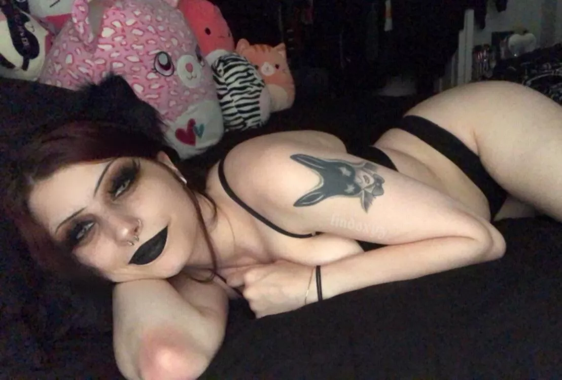 just waiting for you to join me posted by lindsxy