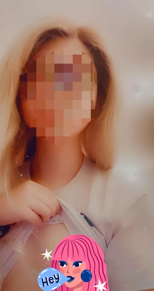 Just wanted a pic before I dyed my hair again ♥️ by Express-Ad8124