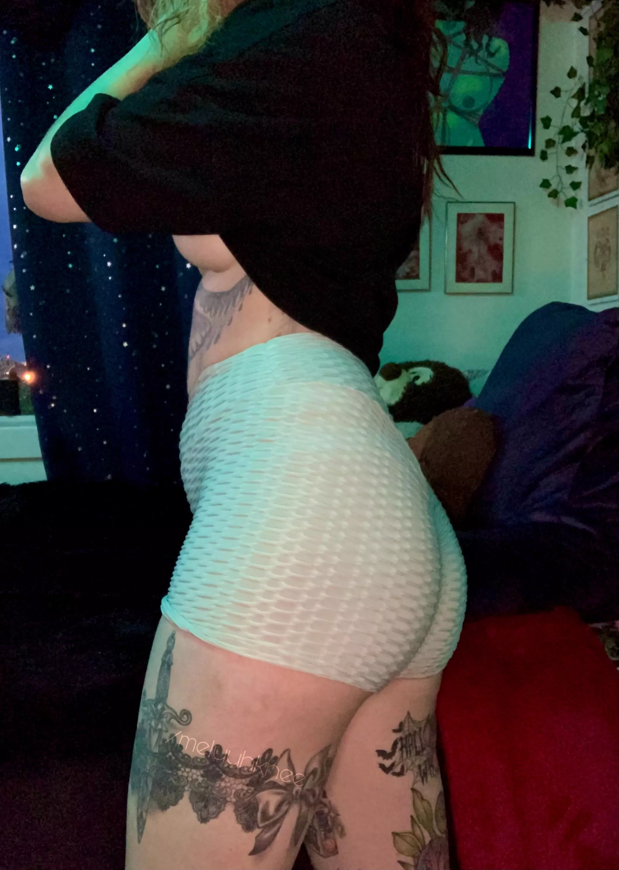 Just wanted to share my new [f]avourite shorts to clean the house in 🥰 posted by meluuhknee