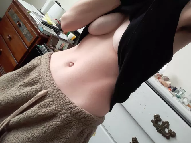 Just wanted to tease a little 😈 by _preggo-my-eggo_