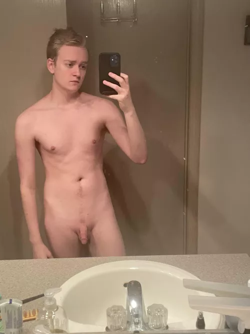 Just wondering if anyone else is nudist too? by Lazylemon130