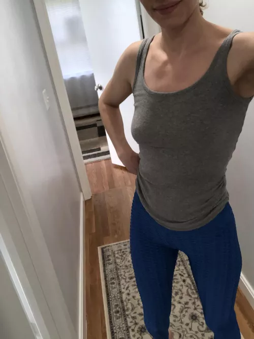 Just your 34y/o MIL[F] neighbor saying hi by MILFnextdoor33