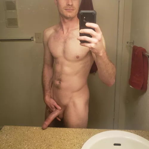 Just your above average fun loving 30 year old! by Kinetic-sexual-nrg