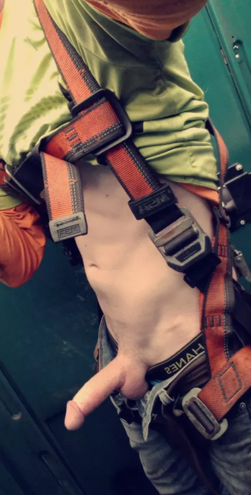 Just your average twink construction coworker 😉 by thebigmac32