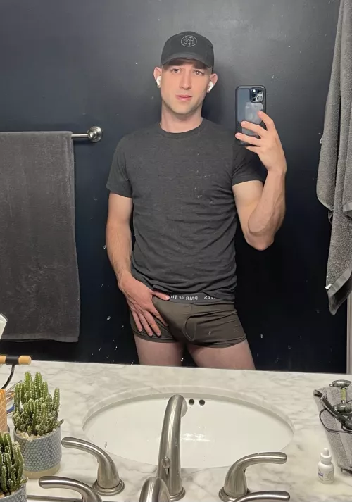 Just your run of the mill bathroom selfie by gt42689