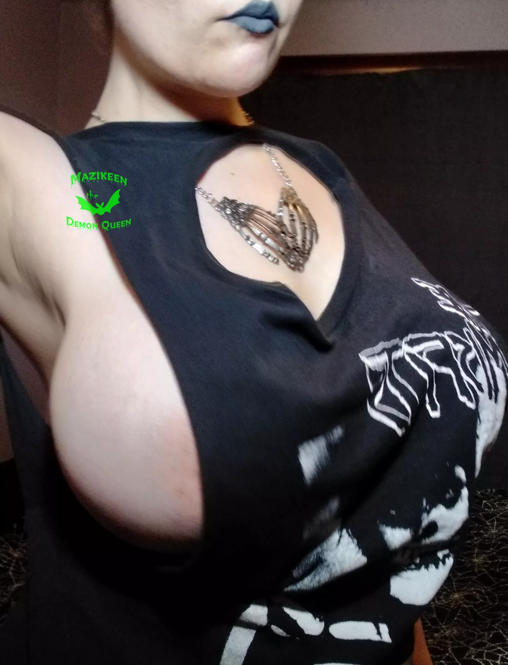 just you're favorite lil fiend 💀 posted by MazikeenDemonQueen