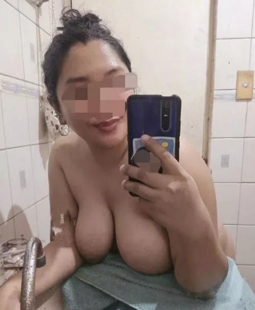 kailangan ng Monday motivation to function huhu [f] by jmdu