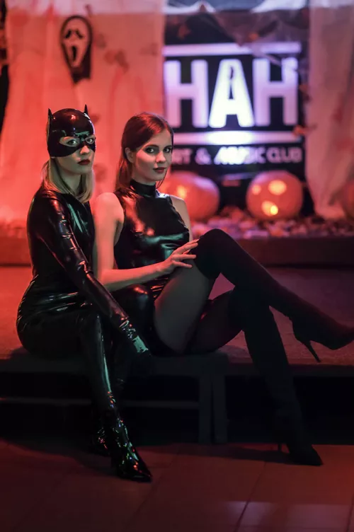 Kamila (nailyblonde) and Ariadna Majewska by Man_of_culture_112