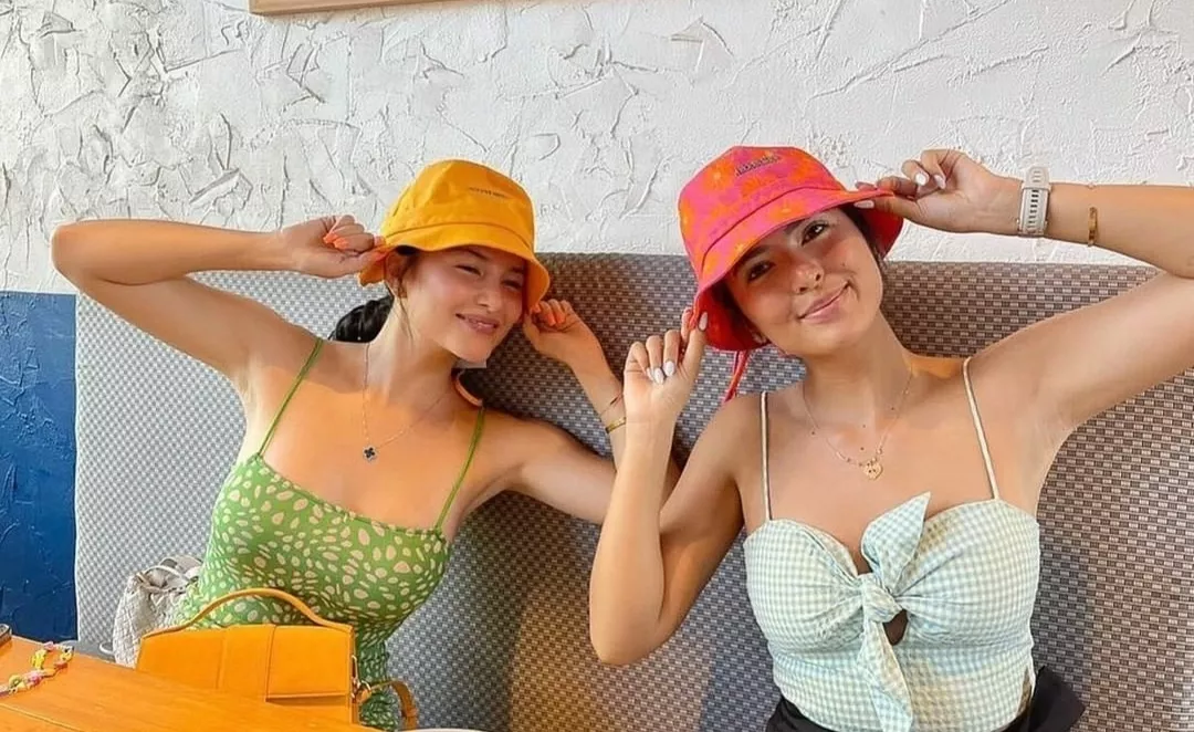 Kaninong kilikili mas tinitigasan ka? Left or Right? posted by pinaycrushrepublic