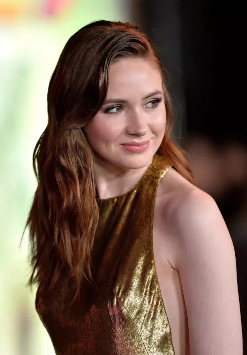 Karen Gillan by WeaponX23X